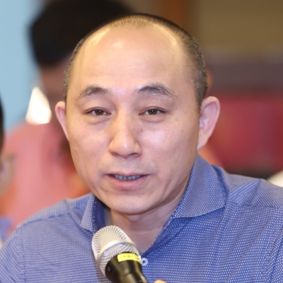 左立-北京大學人民醫(yī)院腎內科主任、教授、博士生導師